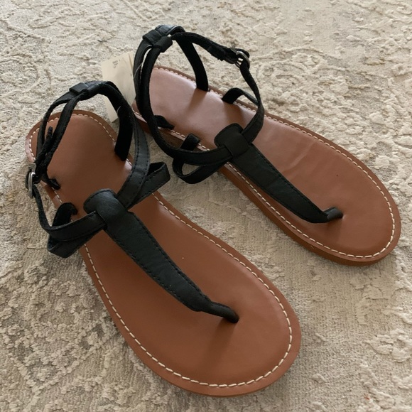 Abercrombie and Fitch BNWT Thing Sandals 🩴 - Picture 2 of 5